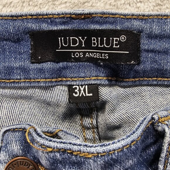 Judy Blue Jean Shorts Womens Size 3XL Medium Wash Bandana Print Cut Offs Stretch - Picture 5 of 10